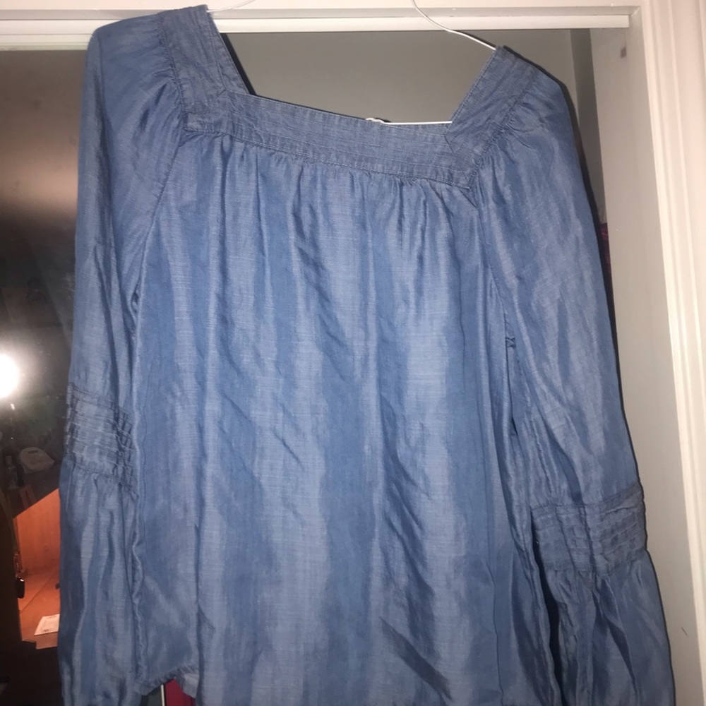 Denim/blueish blouse